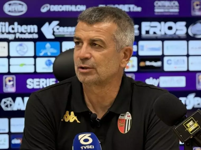 L'allenatore dell'Ascoli Francesco Tomei