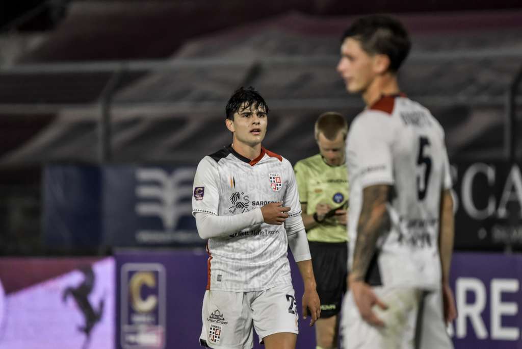 Luca Bonin nella partita di Coppa Italia (Credit foto: Ufficio Stampa Arezzo)