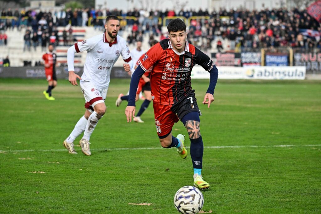 Lorenzo Di Stefano in uno scatto della partita contro l'Arezzo