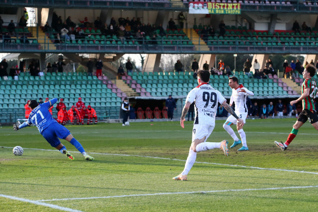 L'azione del gol firmato da Matteo Liviero
