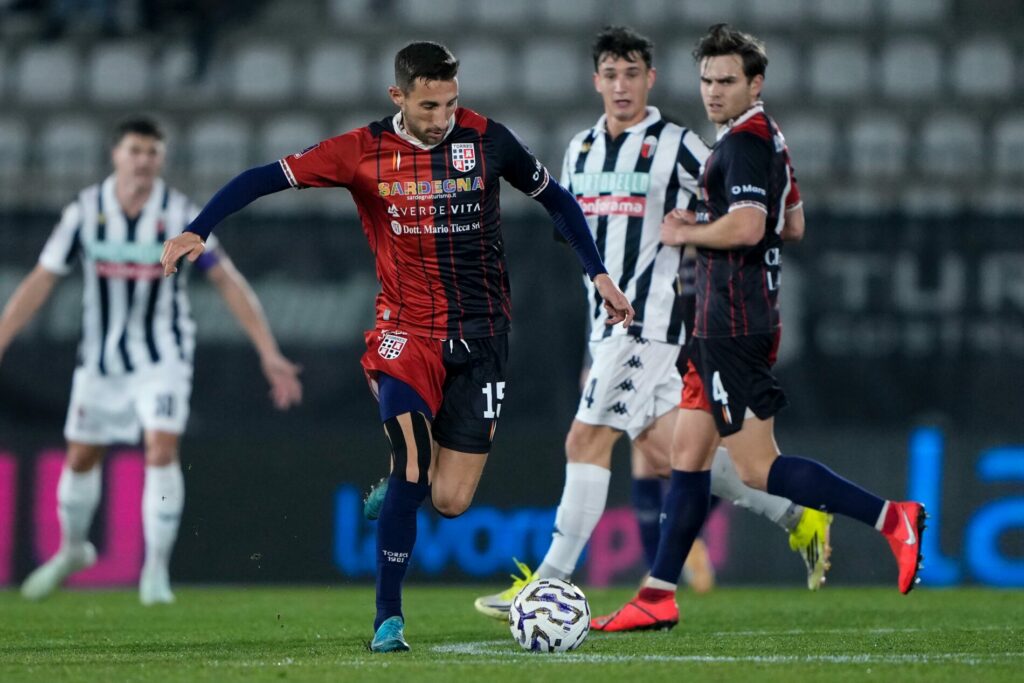Matteo Liviero in un'azione del match (Credits: Ufficio Stampa Ascoli)