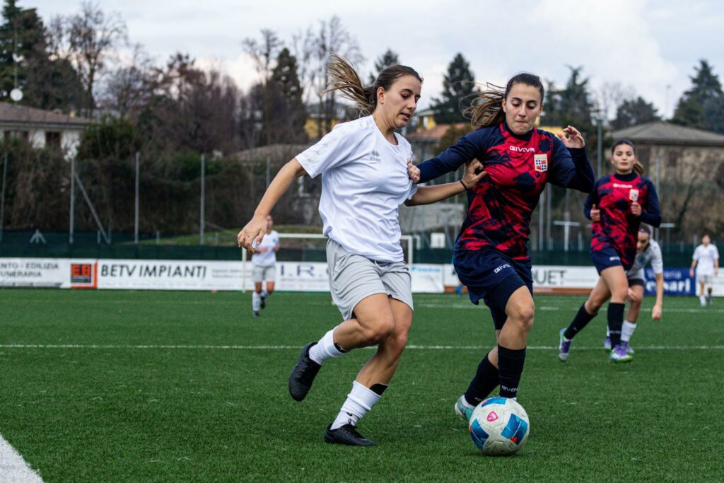 Marika Piras a contrasto in occasione della gara contro il Lesmo (Credits: Alessandro Fedrigucci)