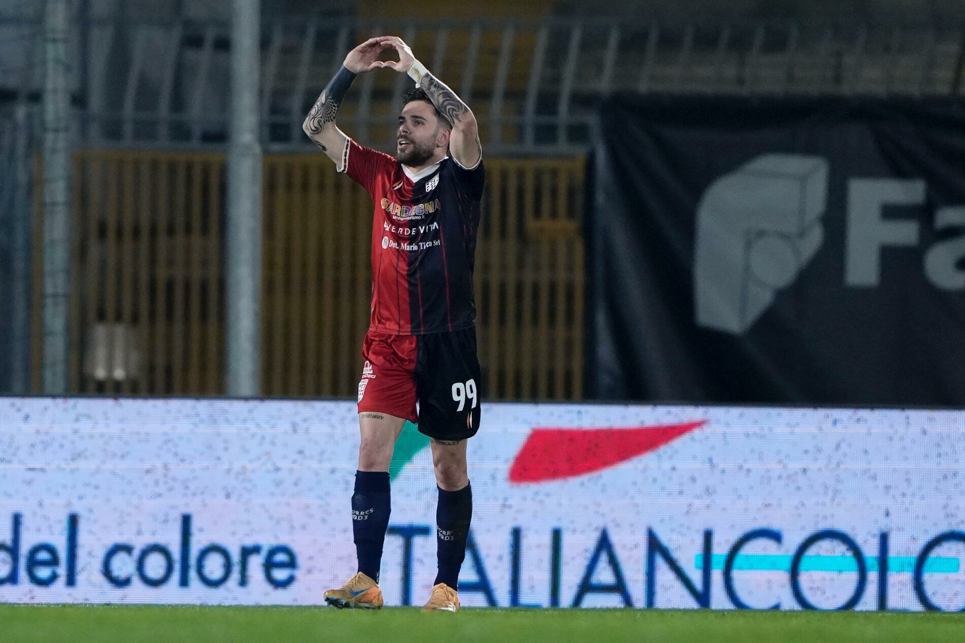 Daniele Sorrentino nella gara contro l'Ascoli dello scorso anno (Credit foto: Ufficio Stampa Ascoli)