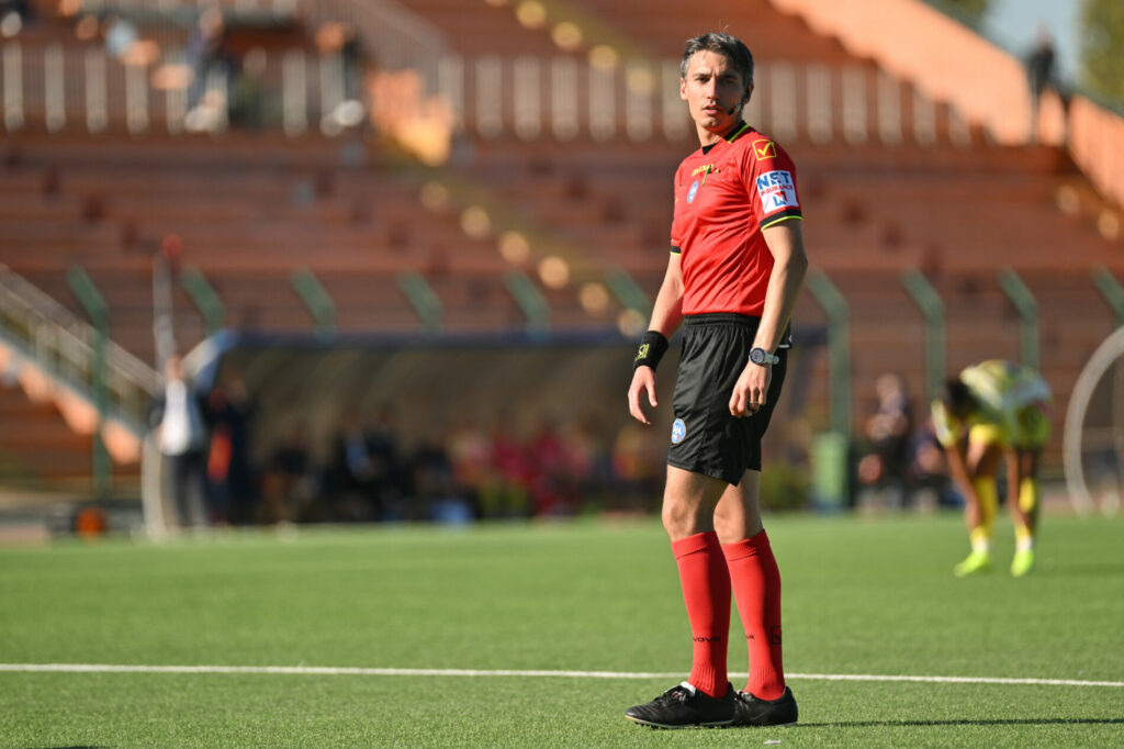 Il direttore di gara Leonardo Mastrodomenico