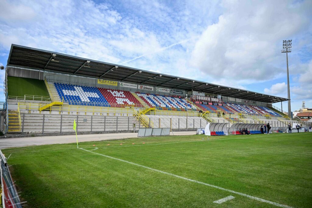 Lo stadio "Vanni Sanna"