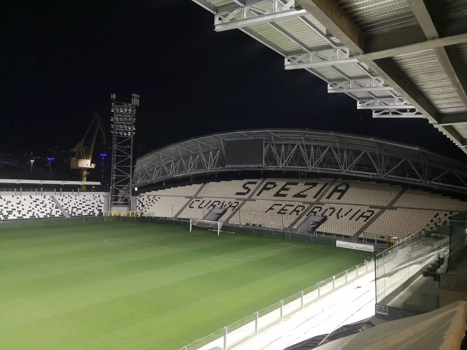 La Curva Ferrovia dello stadio "Alberto Picco"