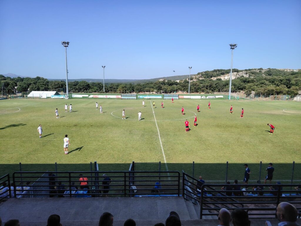 Calcio d'inizio di Torres-Alghero