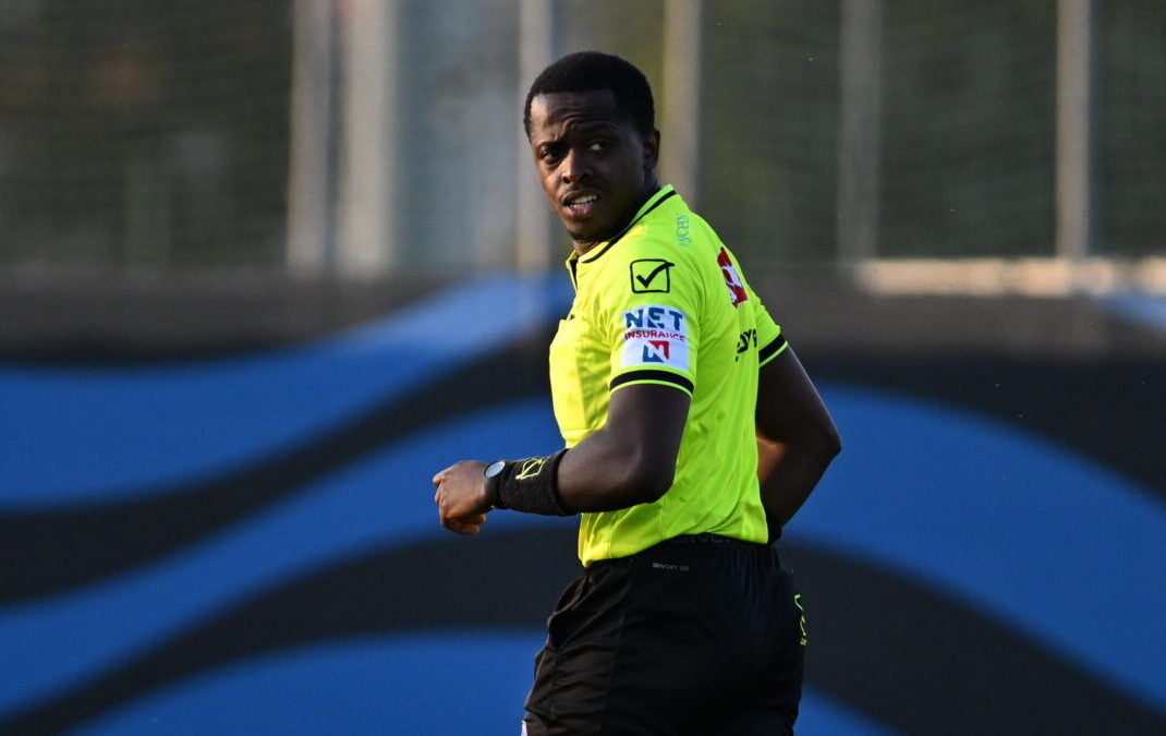 L'arbitro Mansour Faye