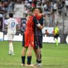 L'abbraccio fra Scotto e Di Stefano durante il match contro il Vado